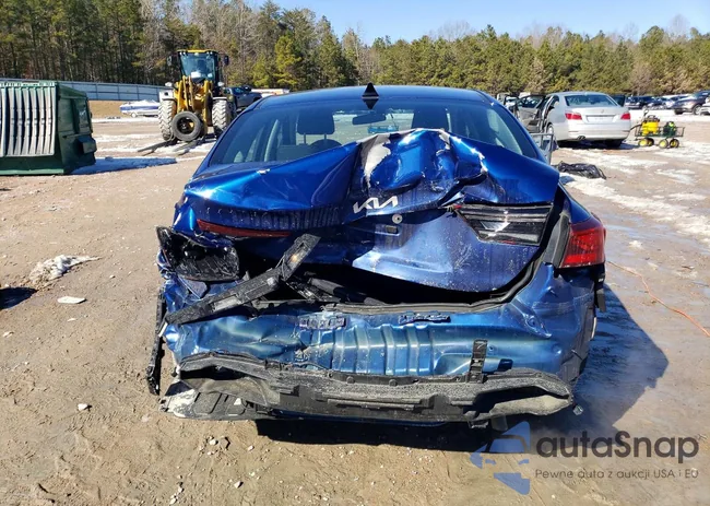 3KPF24AD4PE662159: 76311815