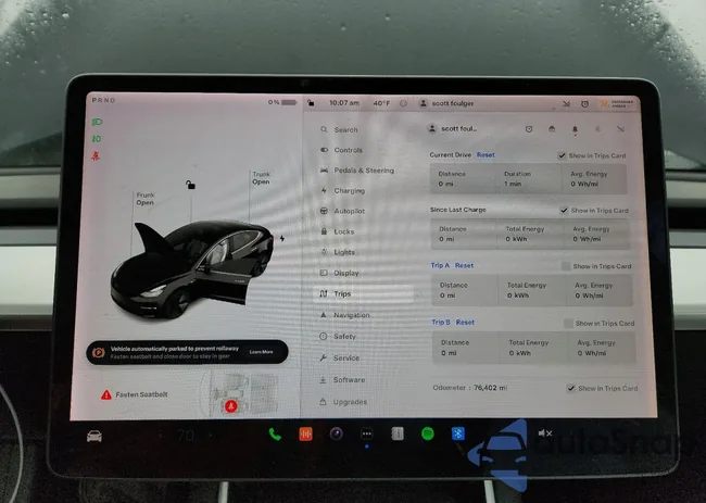 5YJ3E1EB4KF390555: 73916665