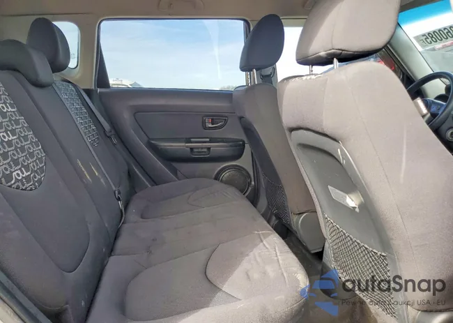 KNDJT2A23B7207936: 76860085