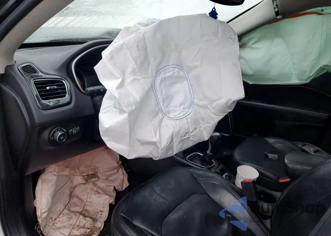 3C4NJDCB8JT399302: 75987665