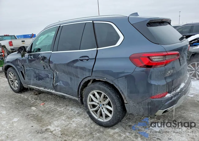 5UXCR6C09M9E05083: 75832275