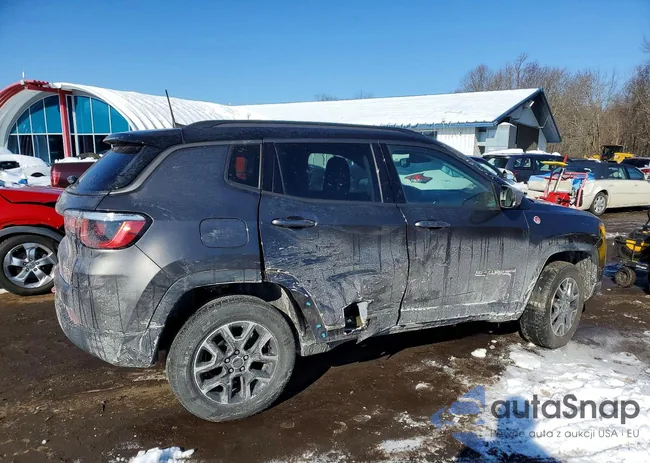 3C4NJDDB2KT622384: 75746135