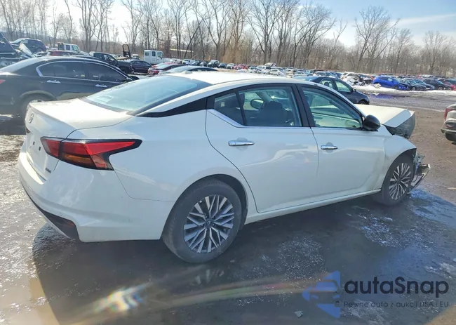 1N4BL4DW4SN417395: 79010835