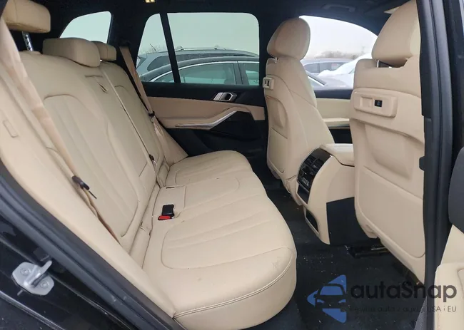 5UXCR6C00L9C74995: 76261875