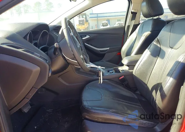 1FADP3F21EL272933: 76491225