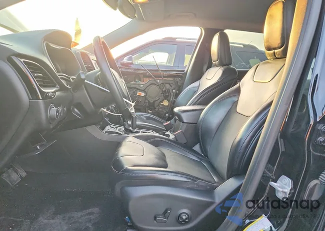 1C4PJLLB6KD411876: 78484195