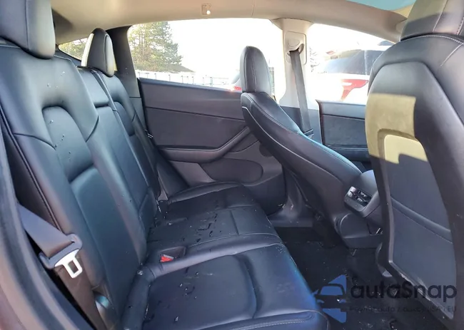 5YJYGDEE2LF008486: 77388735