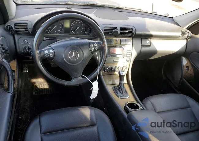 WDBRF52H27F923379: 77523465