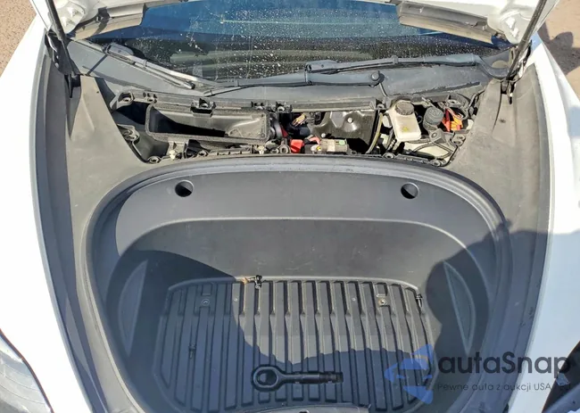 5YJ3E1EA8NF370403: 75843115