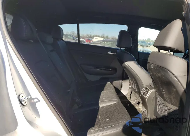 KNDP6CAC4N7016417: 76592775