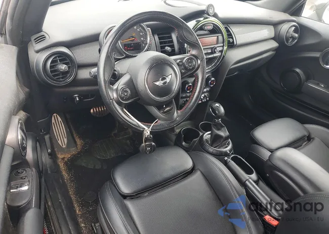 WMWXP5C58G2D15593: 77880105