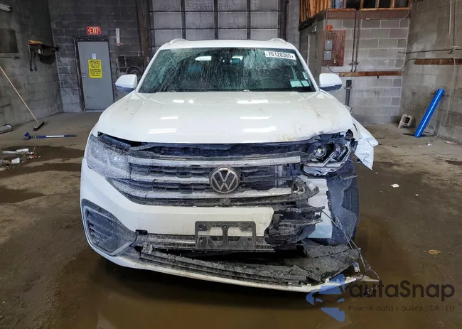 1V2FE2CA4MC216531: 76128365