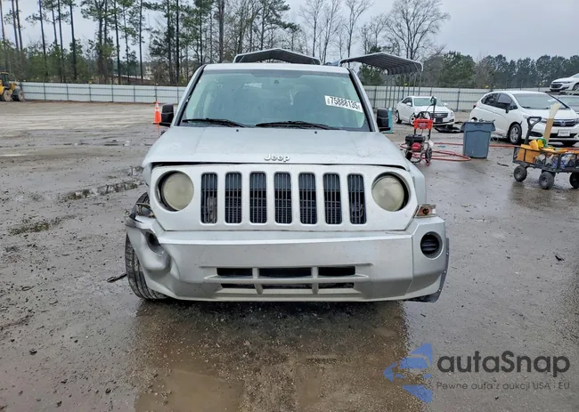 1J8FT28W38D642845: 75888135