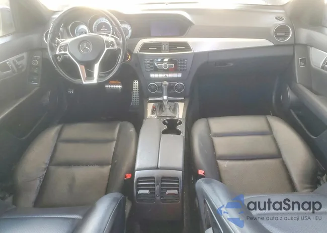 WDDGF4HB8DR247235: 78184835