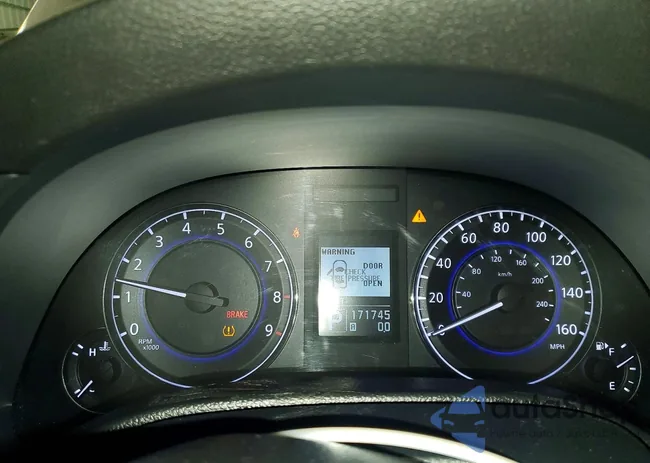 JN1CV6AR9FM523049: 76582005