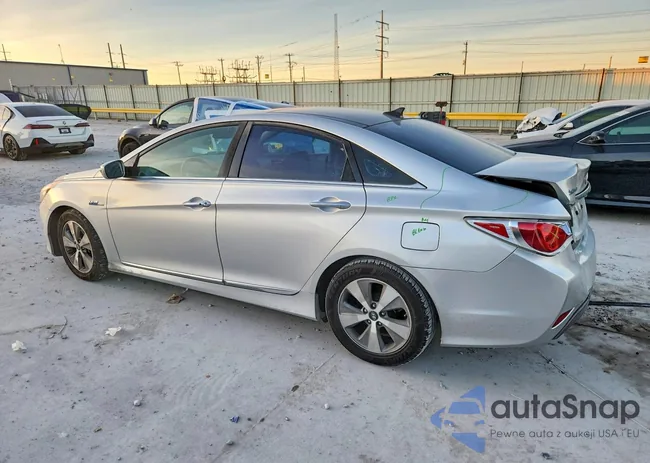 KMHEC4A40BA018075: 76446085