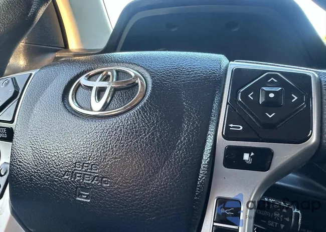 5TFDY5F10LX952337: 77626355