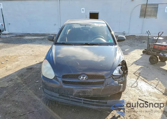 KMHCM3AC6AU173829: 77694475