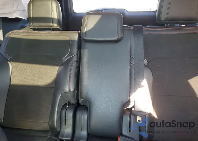 1FM5K8D8XJGC25576: 76631335