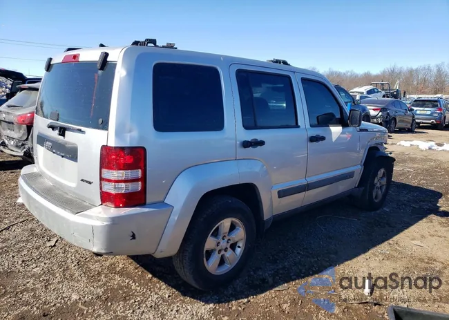 1C4PJMAK5CW121501: 77082085