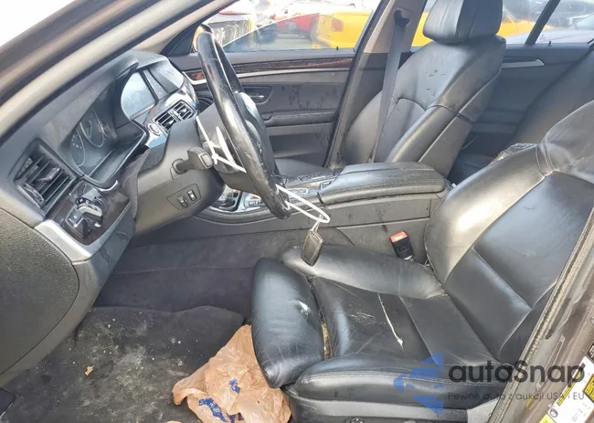 WBAFR1C56BC673483: 78143875