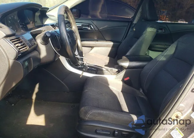 1HGCR2F51FA087204: 75772845