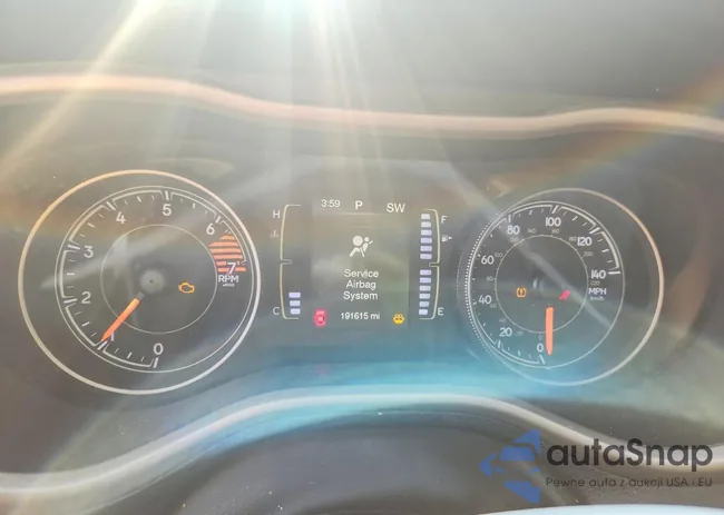 1C4PJLAB4HW619528: 76221185