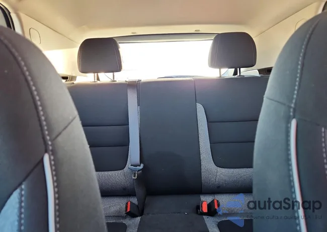 KL79MMS27PB080622: 74742865