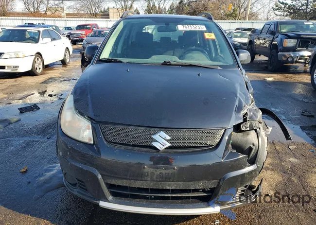 JS2YB413685110679: 76253235