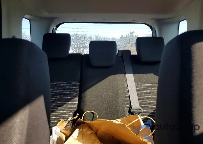 JS2YB413685110679: 76253235