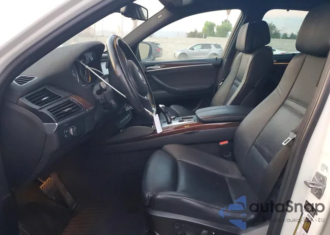 5UXFG8C56DL592258: 72938215