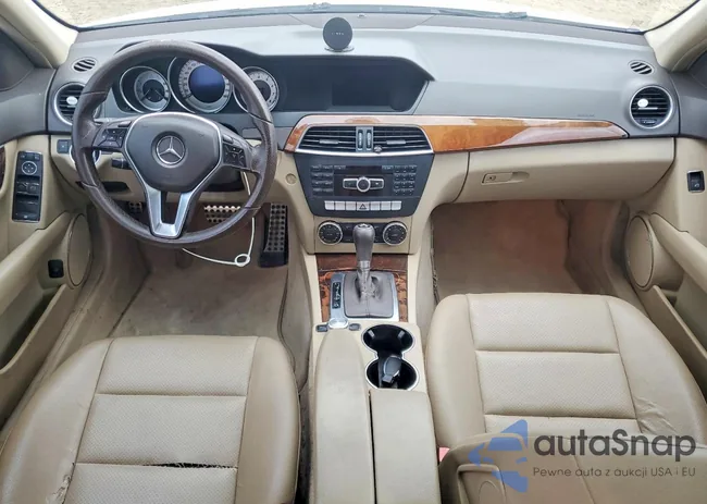 WDDGF4HB2DR246436: 77093965