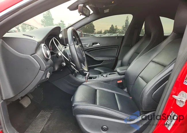 WDDSJ4EB3JN615286: 76937155