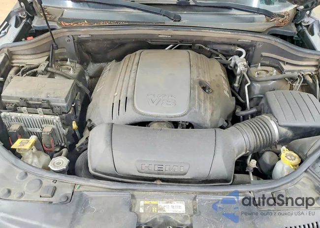 1C4SDJFT5KC652831: 78663355