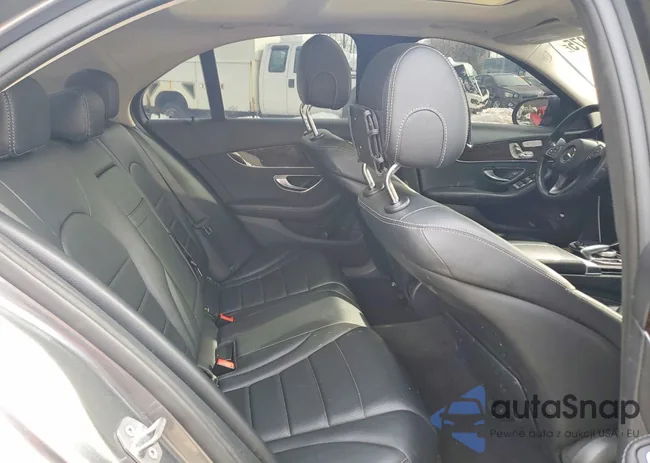 55SWF4KBXHU220868: 76671875