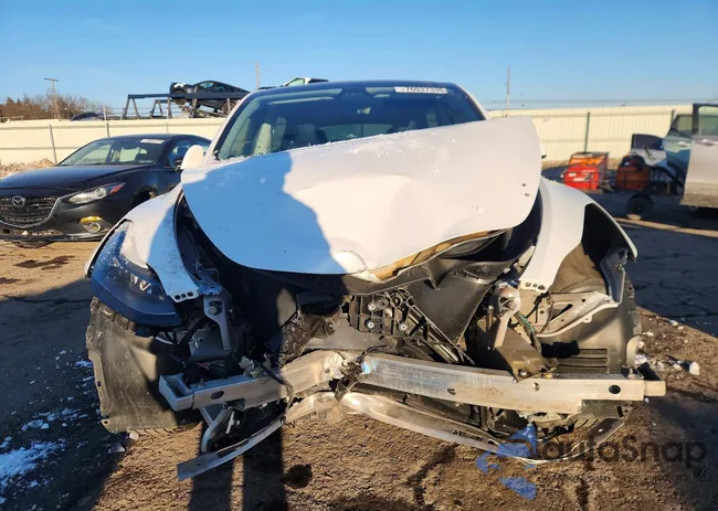 7SAYGDEE5PF836265: 76037335