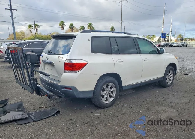 5TDBK3EH4BS052587: 77272545