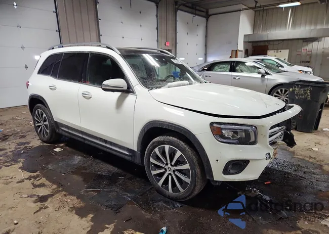 W1N4M4HB5NW201179: 76210015