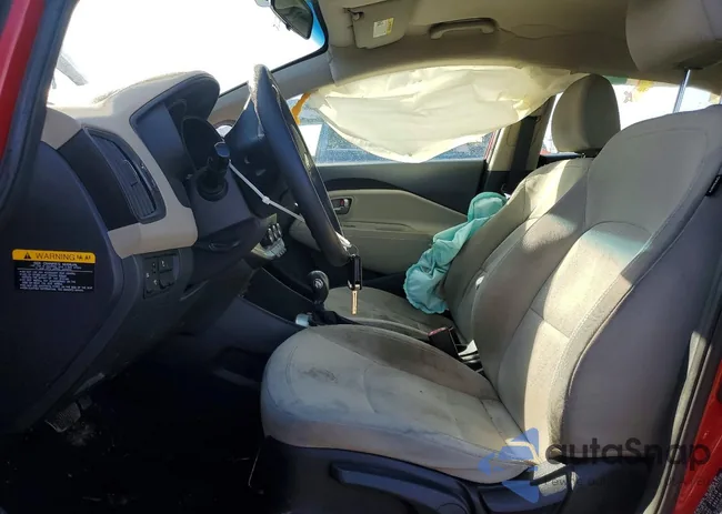 KNADN5A37D6121214: 76352505