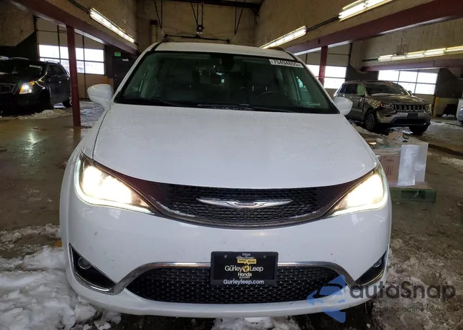 2C4RC1BG8LR269193: 75494855