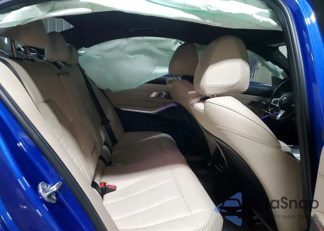 WBA5U7C0XNFM27976: 76912955