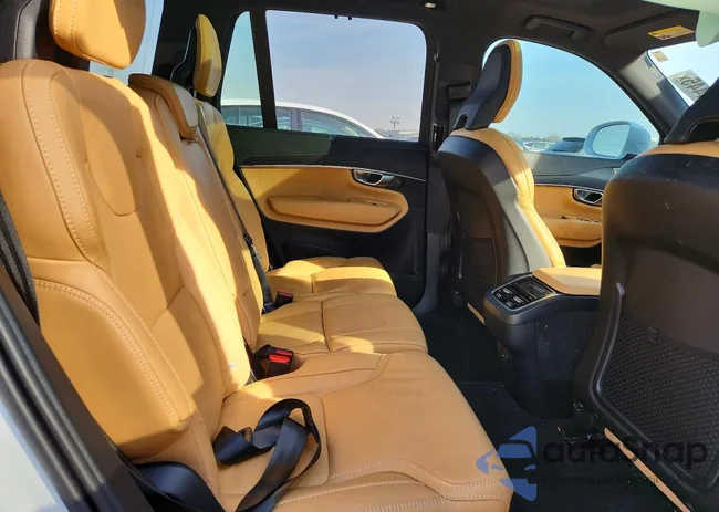 YV4062PA3P1981077: 76524445