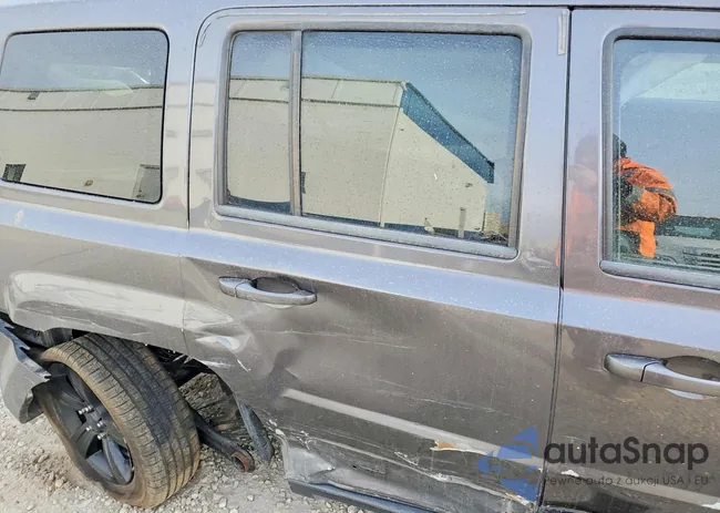 1C4NJPBA3ED889877: 76984295