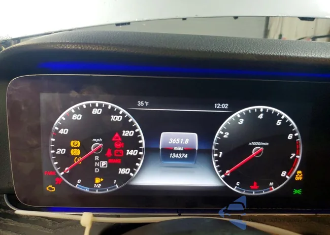 WDDZF4JBXJA295297: 75635925