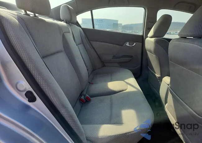 JHMFB4F21CS008815: 77401335