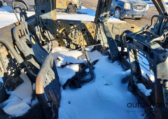 1FT8W4DT7GEA02211: 78160835