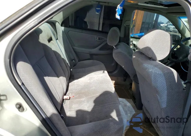 4T1BF22K0YU100620: 78244385