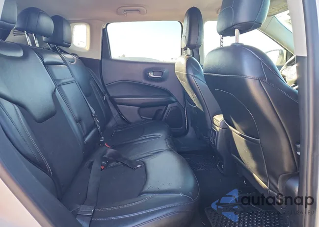 3C4NJDBB1JT434022: 76491555