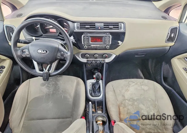 KNADM4A3XH6015861: 76438455