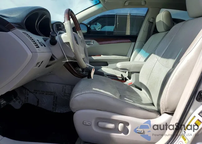 4T1BK3DB5BU434437: 78296375